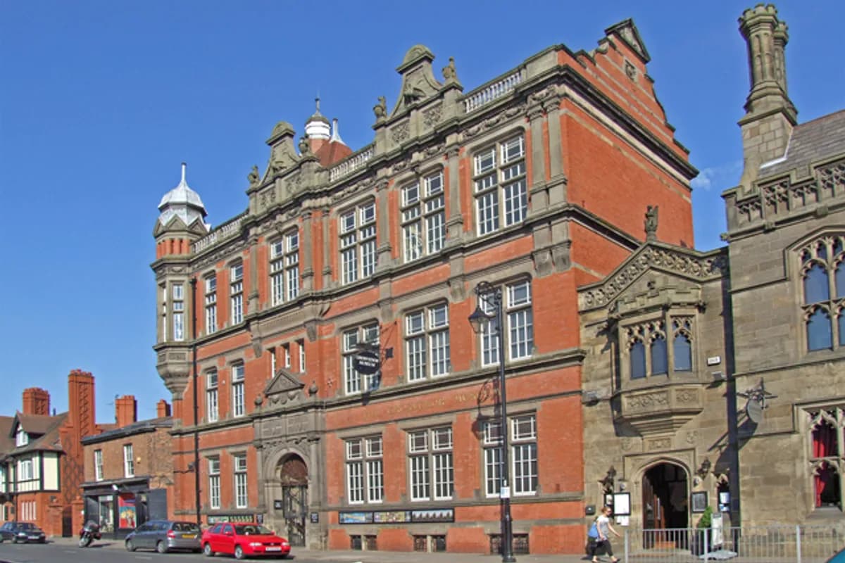 Grosvenor Museum