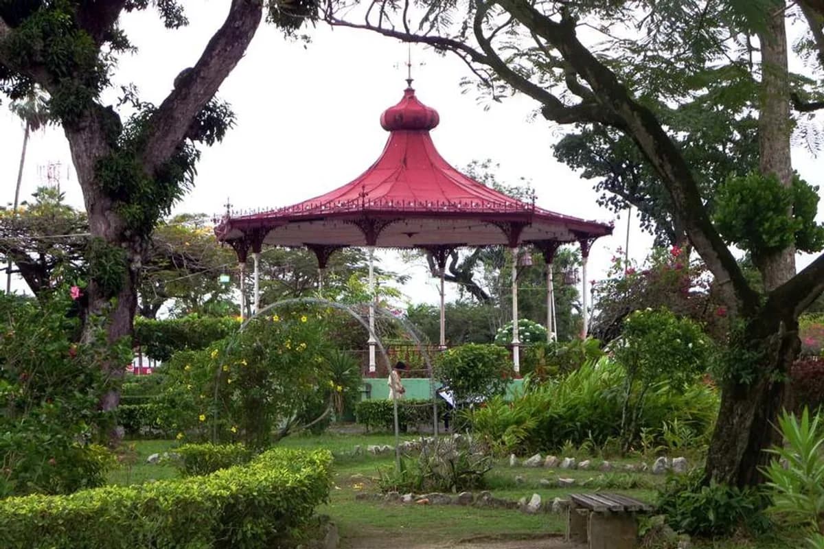 Promenade Gardens